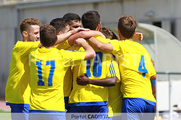 El Cádiz CF B celebra un gol esta temporada / Trekant Media