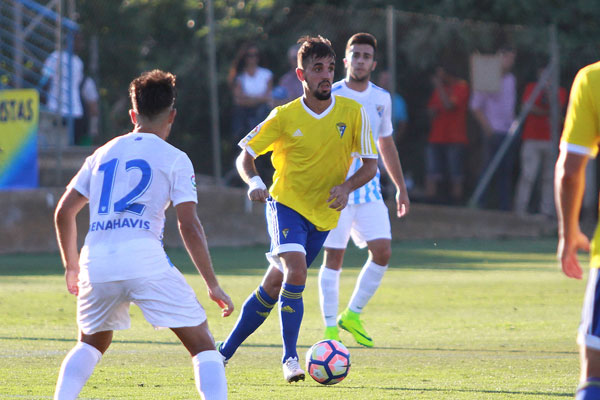 Carlos Calvo, en un amistoso de pretemporada con el Cádiz CF / Trekant Media