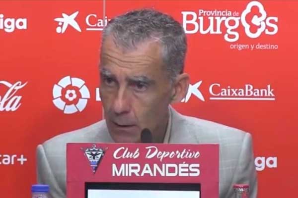 Carlos Terrazas, entrenador del CD Mirandés