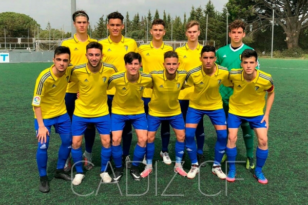 Balón de Cádiz CF Juvenil / cadizcf.com