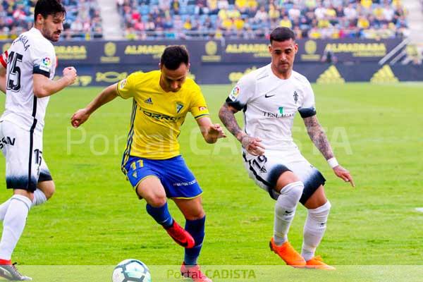 Cádiz y Sporting en Carranza / Trekant Media