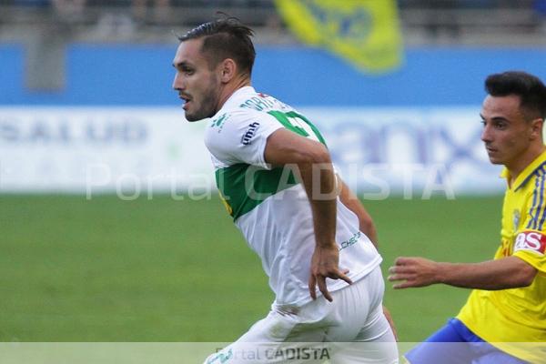 Rober Correa, con el Elche CF en el estadio Ramón de Carranza / Trekant Media