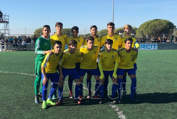 Balón de Cádiz CF Juvenil / cadizcf.com