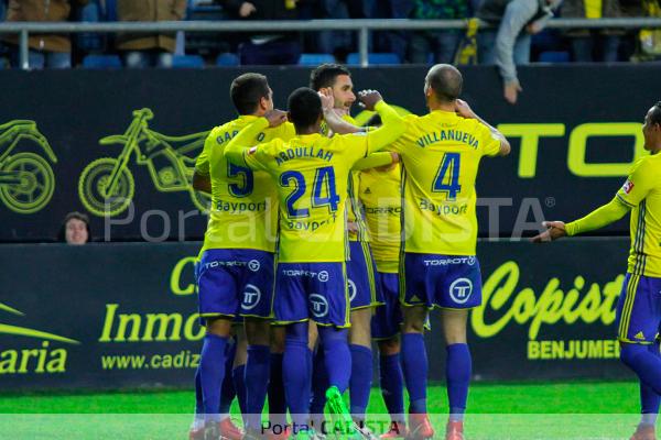 El Cádiz abre distancia con el tercero