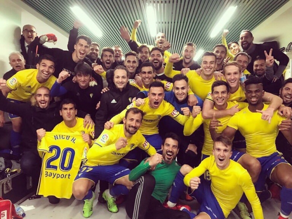 El Cádiz CF celebró también en vestuarios el pase a 1/8 de final de Copa del Rey / cadizcf.com