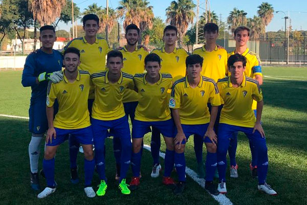 Balón de Cádiz CF Juvenil / cadizcf.com