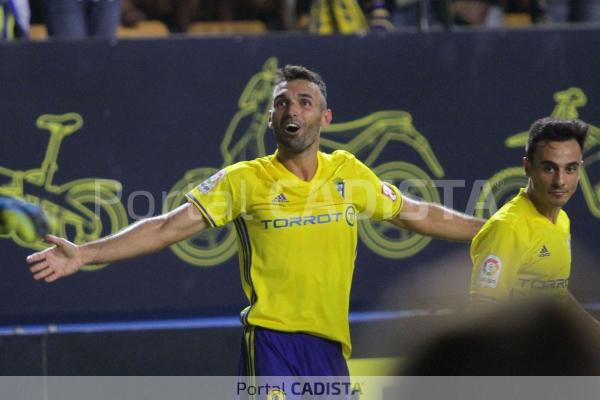 David Barral celebra su gol al Nàstic / Trekant Media