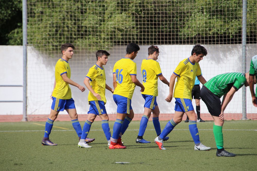 Balón de Cádiz CF Cadete B / cadizcf.com