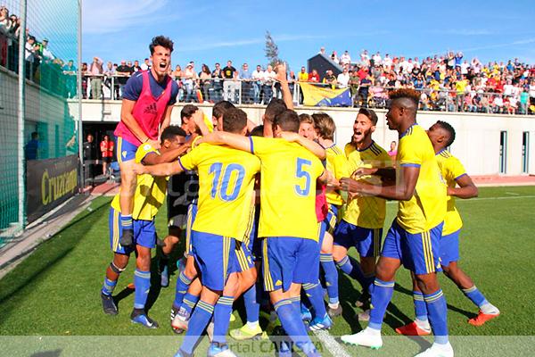 El Cádiz B celebraba su gol ante el Xerez DFC / Trekant Media