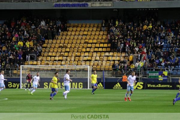 Brigadas Amarillas protestó por el fútbol en lunes / Trekant Media