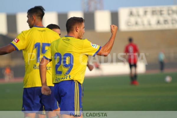 Vallejo celebra su gol en La Línea / Trekant Media