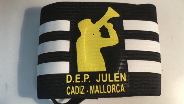 Brazalete por Julen en el Cádiz CF / cadizcf.com