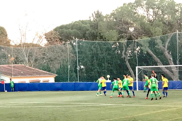 CD Vázquez Cultural - Cádiz CF Juvenil / Twitter @pepebernal