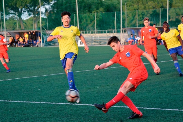 Balón de Cádiz CF Cadete A / cadizcf.com