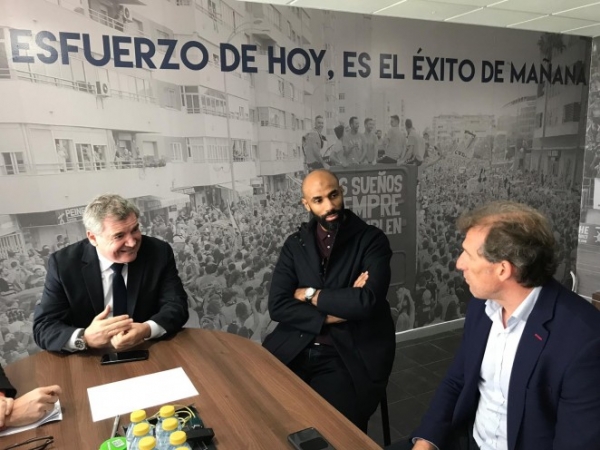 Kanouté en la Ciudad Deportiva Bahía de Cádiz / cadizcf.com