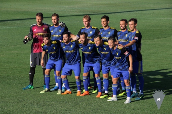 Segunda camiseta del Cádiz CF / Trekant Media