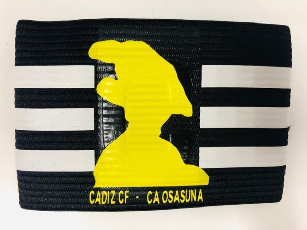 Brazalete de Juan Carlos Aragón / cadizcf.com