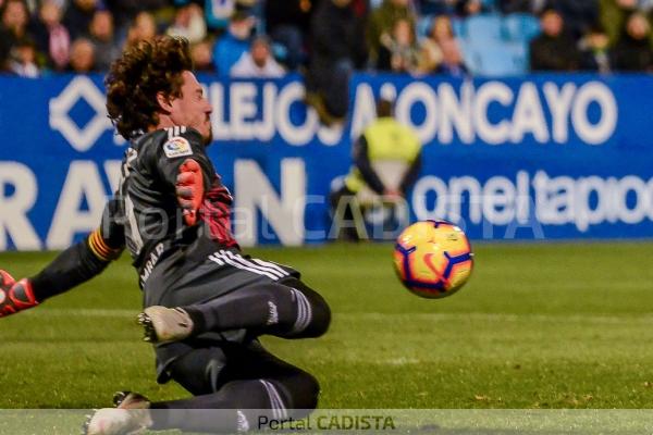 Cristian Álvarez, portero del Real Zaragoza / Carlos Gil-Roig - portalcadista.com