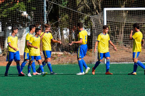 Balón de Cádiz CF Juvenil / cadizcf.com