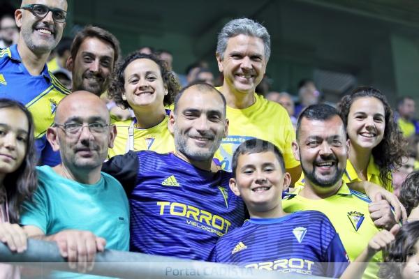 Aficionados cadistas en el estadio Ramón de Carranza / Trekant Media