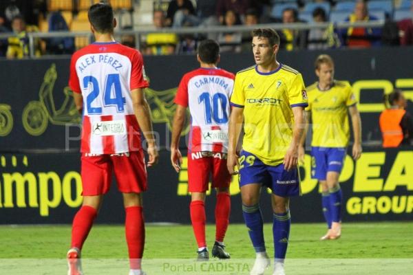 El Cádiz sigue una jornada más en zona de descenso / Trekant Media