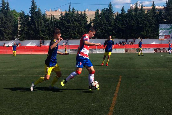 Balón de Cádiz CF Cadete A / cadizcf.com