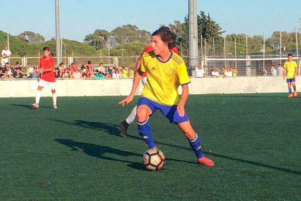 Balón de Cádiz CF Cadete A / cadizcf.com