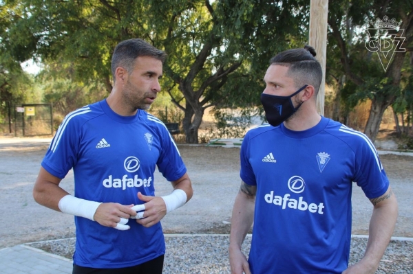 Ledesma junto a Alberto Cifuentes / Foto: Comunicación Cádiz CF