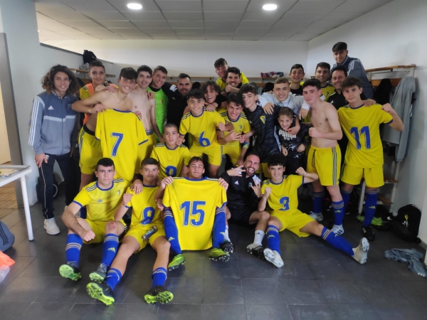 Balón de Cádiz CF Cadete B / cadizcf.com