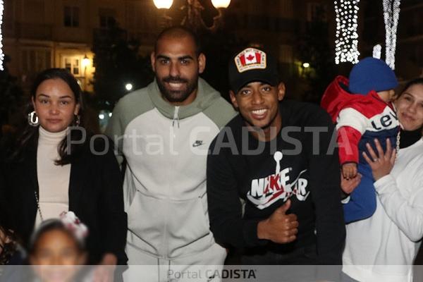 Fali y Choco Lozano en la cabalgata de Cádiz de los Reyes Magos