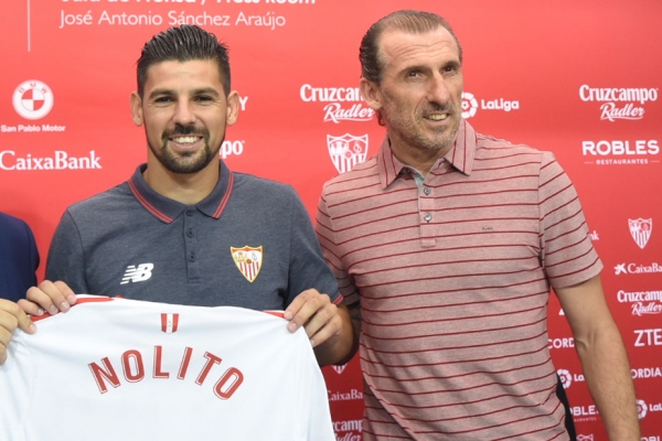 Óscar Arias en la presentación de Nolito con el Sevilla FC / sevillafc.com