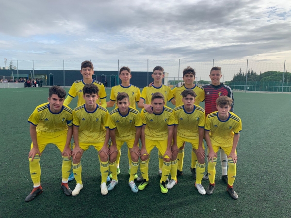 Balón de Cádiz CF Cadete B / cadizcf.com