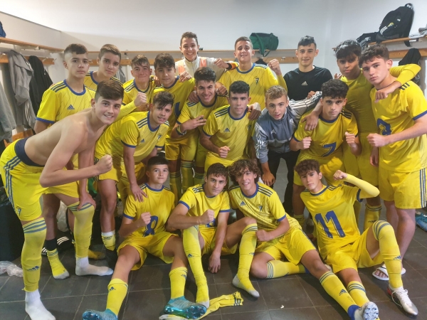 Balón de Cádiz CF Cadete B / cadizcf.com