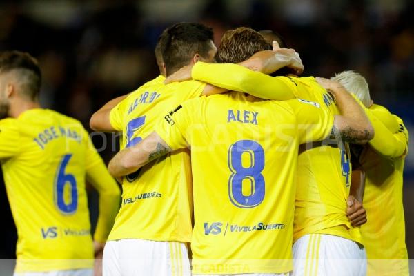 El Cádiz CF celebra su gol ante el CD Tenerife / Santiago Ferrero - Deporpress