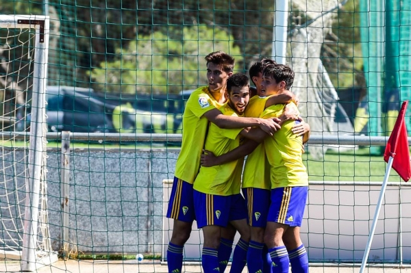 Balón de Cádiz CF Juvenil / cadizcf.com