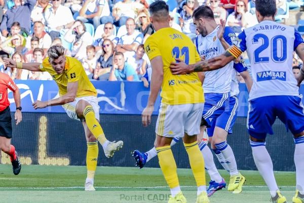 Iván Alejo en el Real Zaragoza - Cádiz CF / Carlos Gil-Roig - portalcadista.com