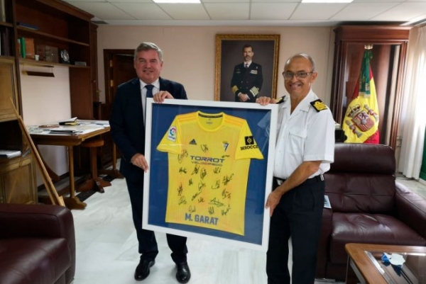 Visita del Cádiz CF al Almirante de la Flota / cadizcf.com