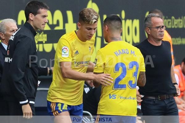 Iván Alejo entra por Nano Mesa en el Cádiz CF / Trekant Media