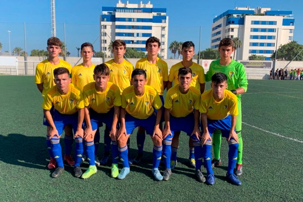 Balón de Cádiz CF Cadete A / cadizcf.com