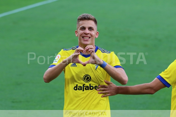 Alejo celebra su gol / Trekant Media