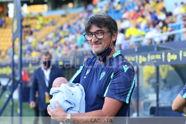 Juanito Marchante se estrena como abuelo / Trekant Media