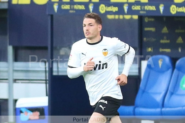 Manu Vallejo con el Valencia CF / Trekant Media