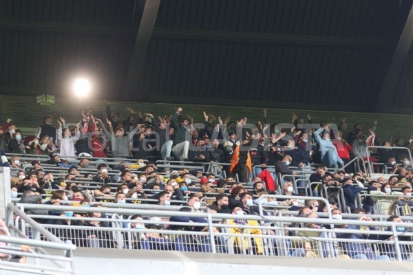 Aficionados sevillistas en Tribuna este lunes / Trekant Media