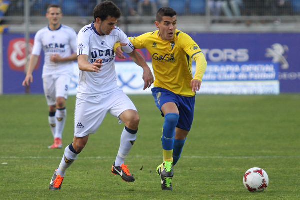 Lance de juego del Cádiz - UCAM de la temporada 2012/2013. / Trekant Media