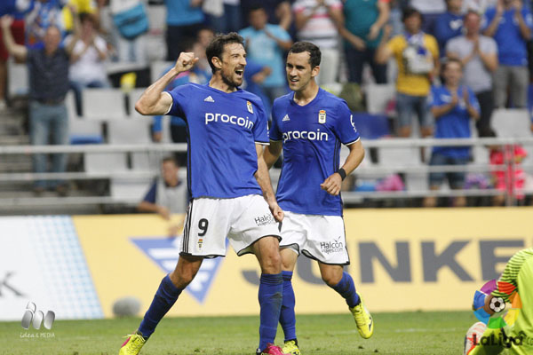 Toché celebrando un gol junto a Miguel Linares. / Imagen: LaLiga